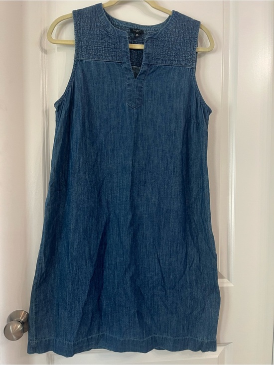 Talbots Dresses & Skirts - Talbots Denim Dress Sleeveless Classic 100% Cotton Knee Length Womens Size 10P